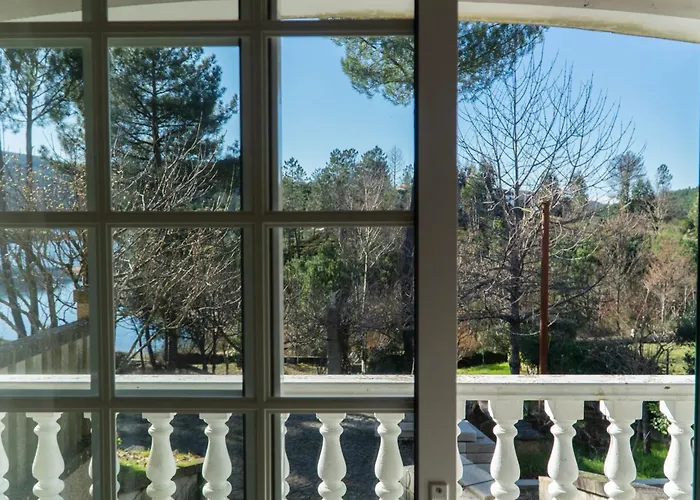 Casa Da Barragem - Ninho Aguias 度假居 *