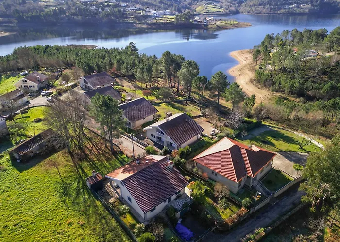 Casa Da Barragem - Ninho Aguias 度假居 *